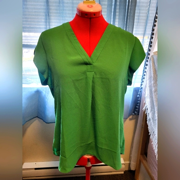 Large Reitmans Essential Shirt - Picture 1 of 3